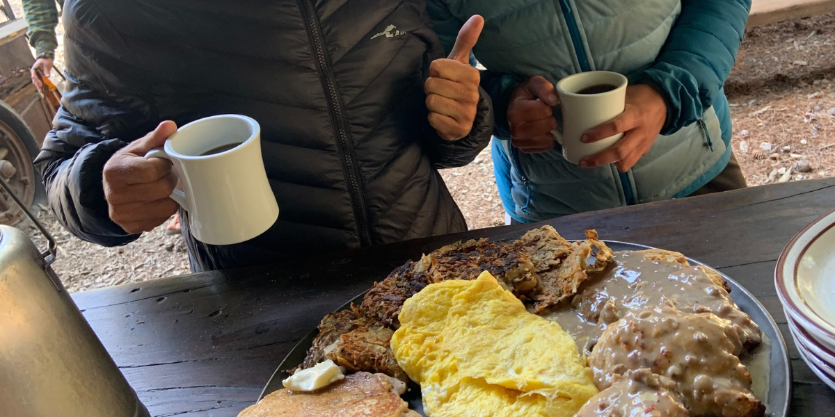 Hikers enjoying breakfast at Vermilion Valley Resort.